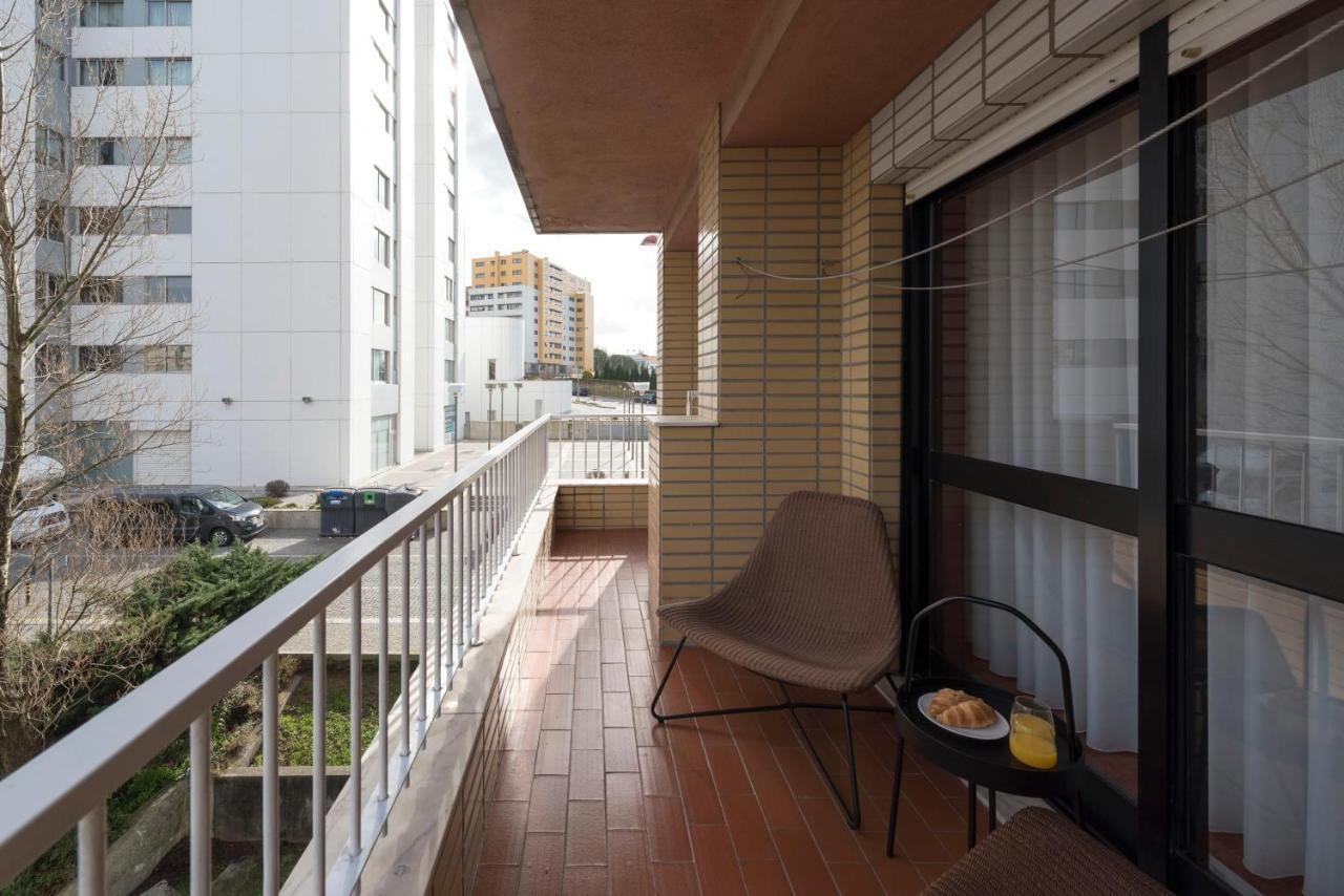 Lovelystay - Newly Decorated 2Br Flat With Free Parking Vila Nova de Gaia Exterior foto